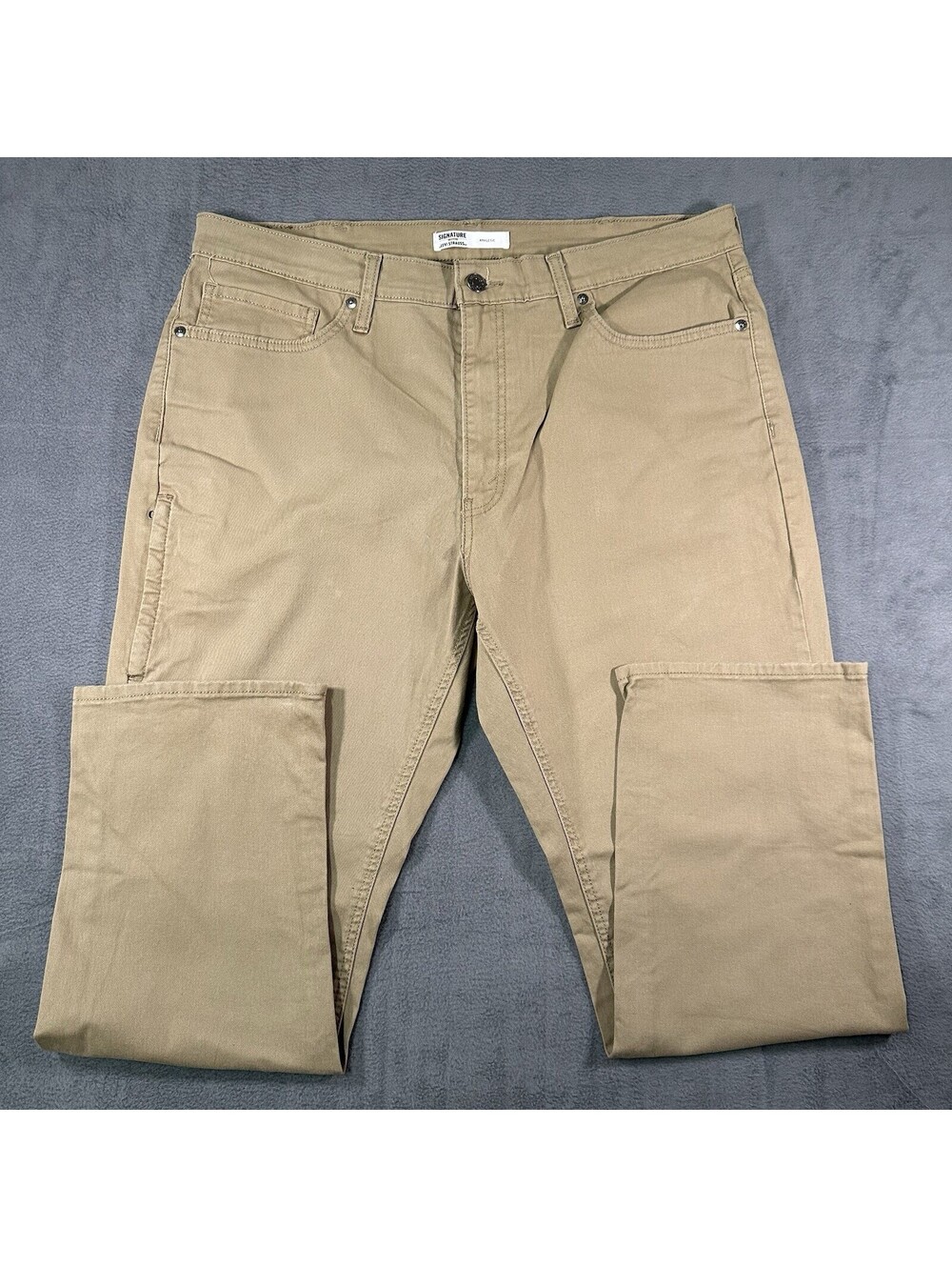 Levi's Signature Athletic Straight Pants Size 38x30 Mens Casual Beige